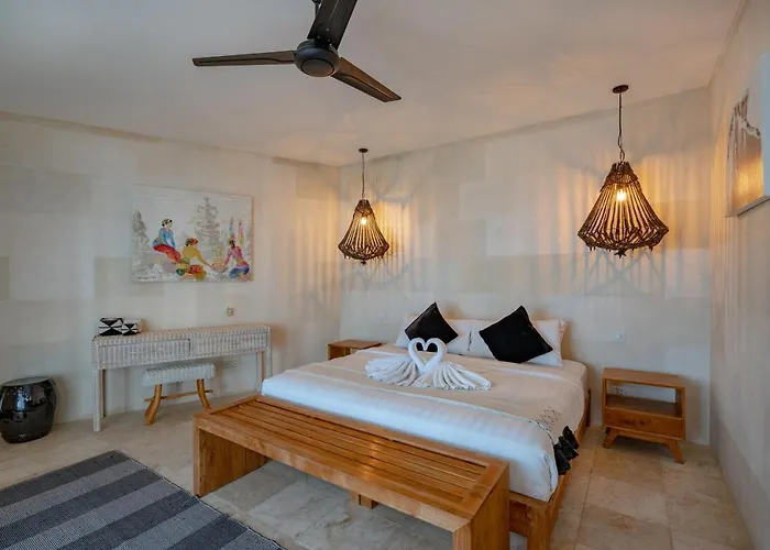 Villa Aqua Nusa - Luxury Nusa Lembongan