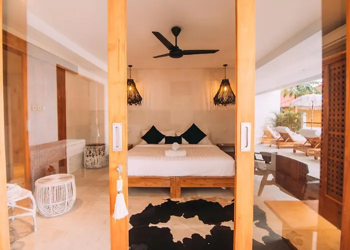 Aqua Nusa - Luxury