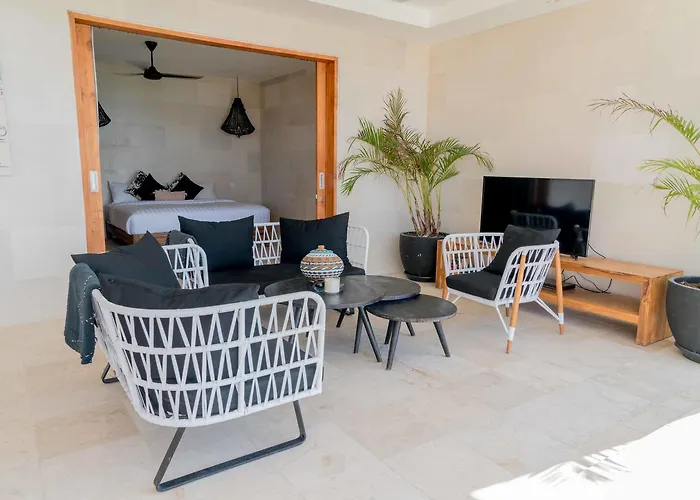 Aqua Nusa - Luxury